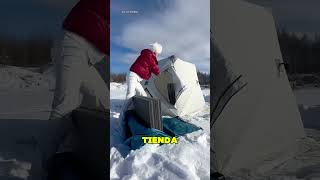 Chica Atrapada en Medio de la Nieve 😨 [upl. by Lenoel450]