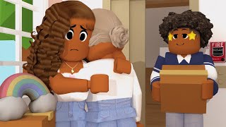 📦HOW WE METCollege MOVING Day REMAKE Roblox Bloxburg Roleplay roleplay [upl. by Lidda]