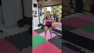 Treino em 🏠 Hiit dançar faz muito bem💃👍😜🤣 [upl. by Rosenblatt]