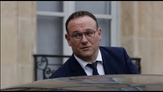 Comment laffaire Damien Abad fragilise les débuts du nouveau gouvernement [upl. by Annekim340]