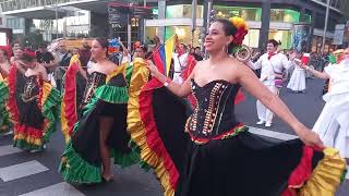 Desfile Folclórico Colombiano Nativos de Macondo mes de la Hispanidad y Día del Colombiano Migrante [upl. by Ala655]