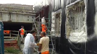 TAIVER INT quotTAI 10quot spruzza BASF Masterseal in cantiere Gattamelata con IAT  07 Settembre 2011 [upl. by Cyler]