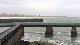 Grande marée Les Sables dOlonne 20 février 2015 [upl. by Teresina]