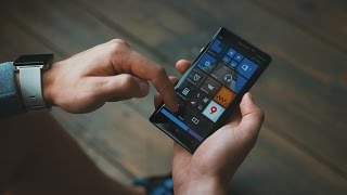 Обзор Nokia Lumia 930 [upl. by Daza941]