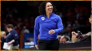 🔴Duke’s Kara Lawson had the perfect response reminding a reporter she’s a former hooper🔴 [upl. by Naihs]