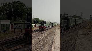 GreenLine Express Train 5UP greenlineexpress pakistanrailways railfans [upl. by Liddy787]