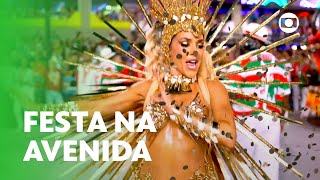 É hoje As escolas do grupo especial do Rio de Janeiro estreiam na avenida  Carnaval Globeleza [upl. by Schroer721]