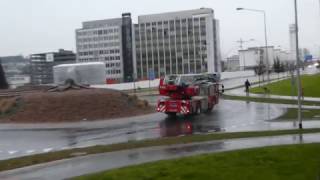 Berufsfeuerwehr Luzern  Einsatzfahrt Autodrehleiter [upl. by Lehsar]