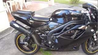 Triumph Daytona 955I 2006 preta a venda Linda [upl. by Carlson]