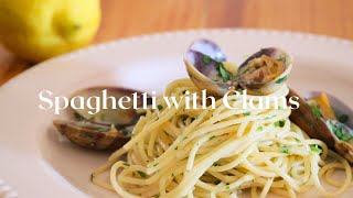 Traditional Spaghetti alle Vongole Spaghetti With Clams recipe Authentic recipes for dinner [upl. by Yeffej]