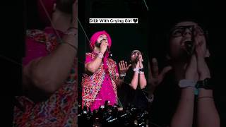 Diljit Dosanjh Sing love Song for Crying Girl 🖤 Diljit Dosanjh Live Concert love diljitdosanjh [upl. by Alekal]