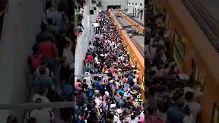 HORA PICO EN EL METRO CDMX METRO PANTITLÁN LINEA A [upl. by Ecnedurp]