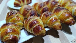 Croissant هذا الكرواسون الي غدي تولي معتمدة عندك ناجحة مورقة بدون عجين مورق بطريقة بسيطة و ناجحة [upl. by Leodora]