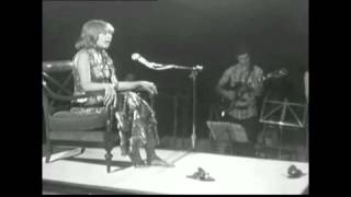 Jeanne Moreau  La célébrité la publicité live 1970 [upl. by Gilemette]