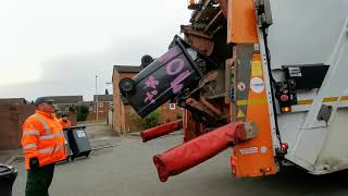 MercedesBenz bin lorry emptying bins in Tamworth [upl. by Sreip]