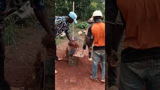 Fabrication des briques pression à laide du sable latérite [upl. by Aynekal]