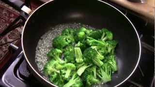 HOW TO MAKE BROCCOLI WITH GINGER AND GARLIC SAUCE [upl. by Lelith]