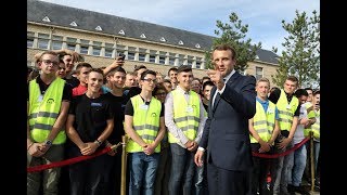 Table ronde dEmmanuel Macron sur lapprentissage et la formation [upl. by Anaizit]