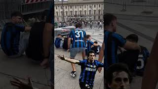 Ruttovibe legge le maglie dei tifosi del derby di Milano [upl. by Vaish]