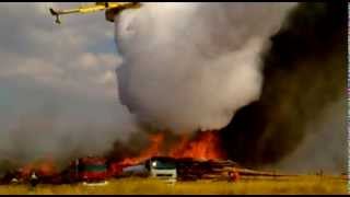 Canadair close water drop on Fire [upl. by Nelac369]