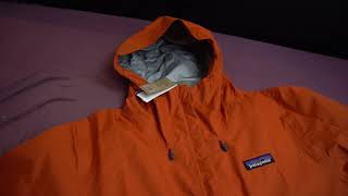 UNBOXING Patagonia Torrentshell 3L Rain Jacket Men redblue [upl. by Tlaw]