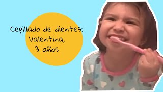 Cepillado de dientes niña de 2 años [upl. by Aoht]