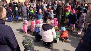 Der AWOFröbelkindergarten „Am Wald“ in Unterwellenborn feiert seinen 70 Geburtstag [upl. by Felder319]