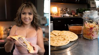 HOW I MAKE PUPUSAS DE CHICHARRÓN CURTIDO Y SALSA [upl. by Gnues]