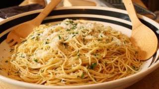 Garlic Spaghetti Spaghetti Aglio e Olio  Food Wishes [upl. by Negrom]