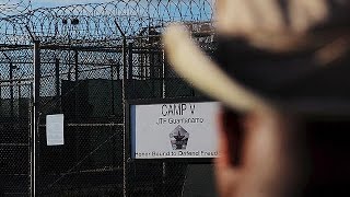 Trasferiti in Arabia Saudita 9 detenuti di Guantanamo [upl. by Iborian243]