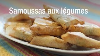 Recette de samoussas aux légumes [upl. by Ellekram]