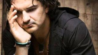 quot18 motivos pa dejartequot Quien  Ricardo Arjona [upl. by Etnoled858]