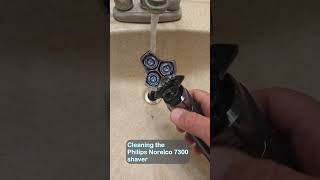 Cleaning the Philips Norelco 7300 Shaver [upl. by Maximilian]