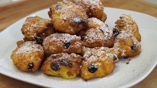 FRITTELLE DOLCI DI POLENTA  Buono Facile Veloce [upl. by Arjun6]