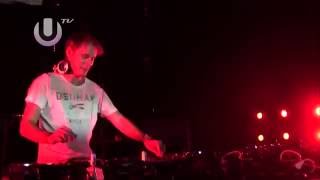 ARMIN VAN BUUREN BEST DJ IN THE WORLD  UMF MIAMI 2012 [upl. by Kehsihba384]