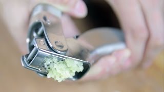 Kuhn Rikon Epicurean Garlic Press Review  BeatTheBush [upl. by Inod]