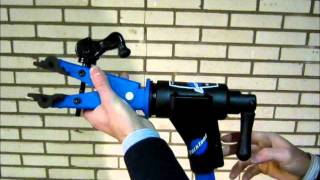 Park Tool PCS10  Montagestandaard fiets [upl. by Novehs]