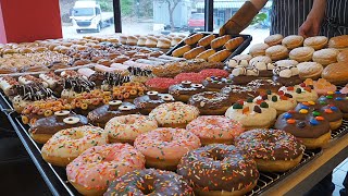 도넛 경력25년 시골 작은 마을에서 하루 1000개씩 팔리는 미친 퀄리티 미국식 수제도넛  American Original donuts  Korean street food [upl. by Ablem75]