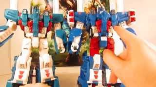 Takaras Transformers Combiner Wars Leader Class Ultra Magnus Review and Comparison [upl. by Josefa]