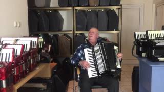 WELTMEISTER S5 18 reg 135 sw  TOP PIANO GERMAN ACCORDION FOR SALECASSOTTO [upl. by Hceicjow899]