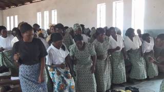 Zambian Gospel Music Sinai Womens Choir Merwe Mission Petauke Zambia [upl. by Aninaj10]