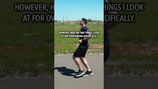 How a running expert analyzes OverStriding in a Runner [upl. by Marlin]