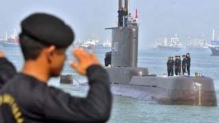 Submarino afundado  Marinha da Indonésia encontra destroços e admite perda do KRI Nanggala [upl. by Otsuaf325]