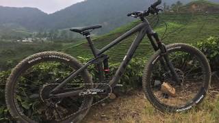 First Riding Trek Remedy 8 2018 di KTH OG  FULL RUN [upl. by Macguiness628]