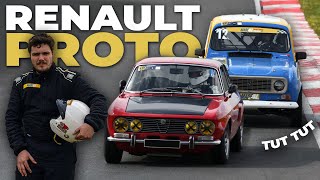 Une RENAULT 4 qui DÉPOSE des AUSTIN MINI PRÉPA au CIRCUIT MagnyCours F1 Oui cest la mienne [upl. by Tory146]