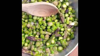 PASTA ASPARAGI e POMODORINI ricetta semplice e veloce [upl. by Ayotel675]