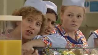 Dinnerladies Series 1 Episode 2  Royals [upl. by Nawrocki]