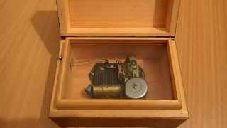 quotLaras Themequot Thorens Swiss Music Box [upl. by Akemrej]