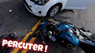 UN MOTARD SE FAIT PERCUTER PAR UN AUTOMOBILISTE ET SÉNERVE 😱Compilation 2024 [upl. by Ecilahs]