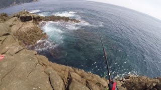 Intro to iso fishing rock fishing by ferry in Japan with GoPro 磯釣り瀬渡し [upl. by Arima]